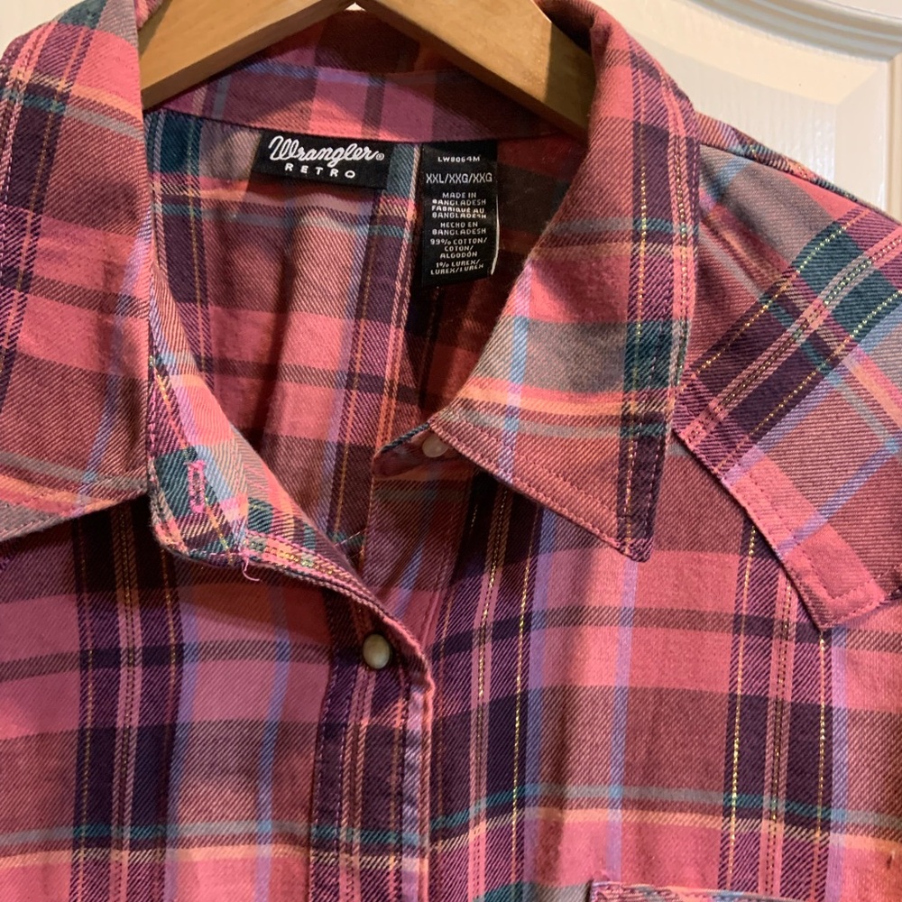 Wrangler Plaid shirt with pearl snaps.  
Gold lame’ thread running through